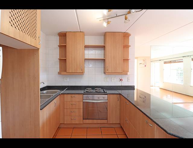 2 BEDROOM TOWNHOUSE FOR SALE IN BEDFORD GARDENS